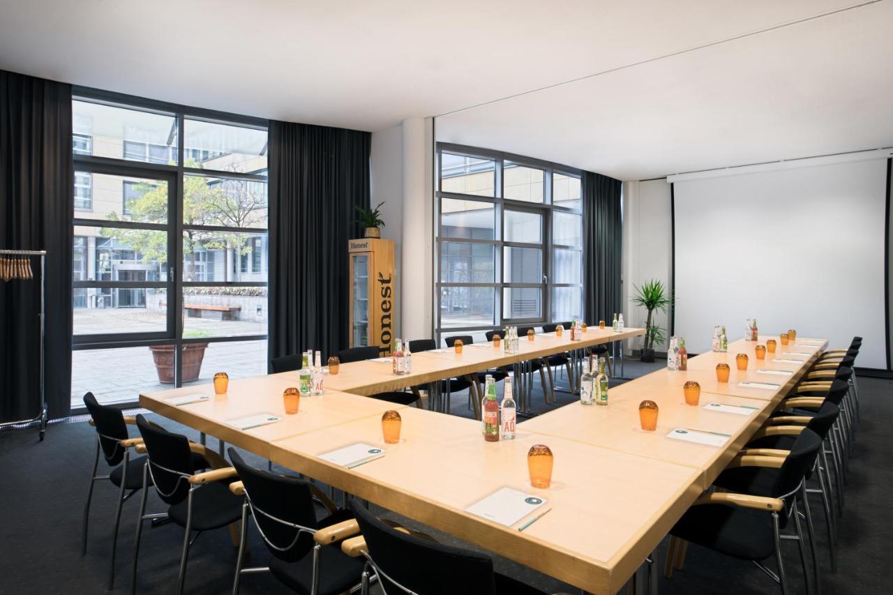 Four Munich Neue Messe Hotel Ашхайм Екстериор снимка