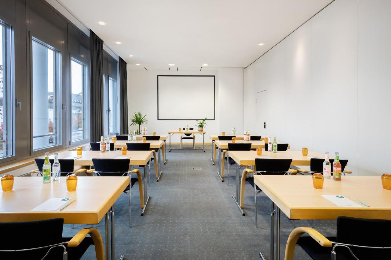 Four Munich Neue Messe Hotel Ашхайм Екстериор снимка