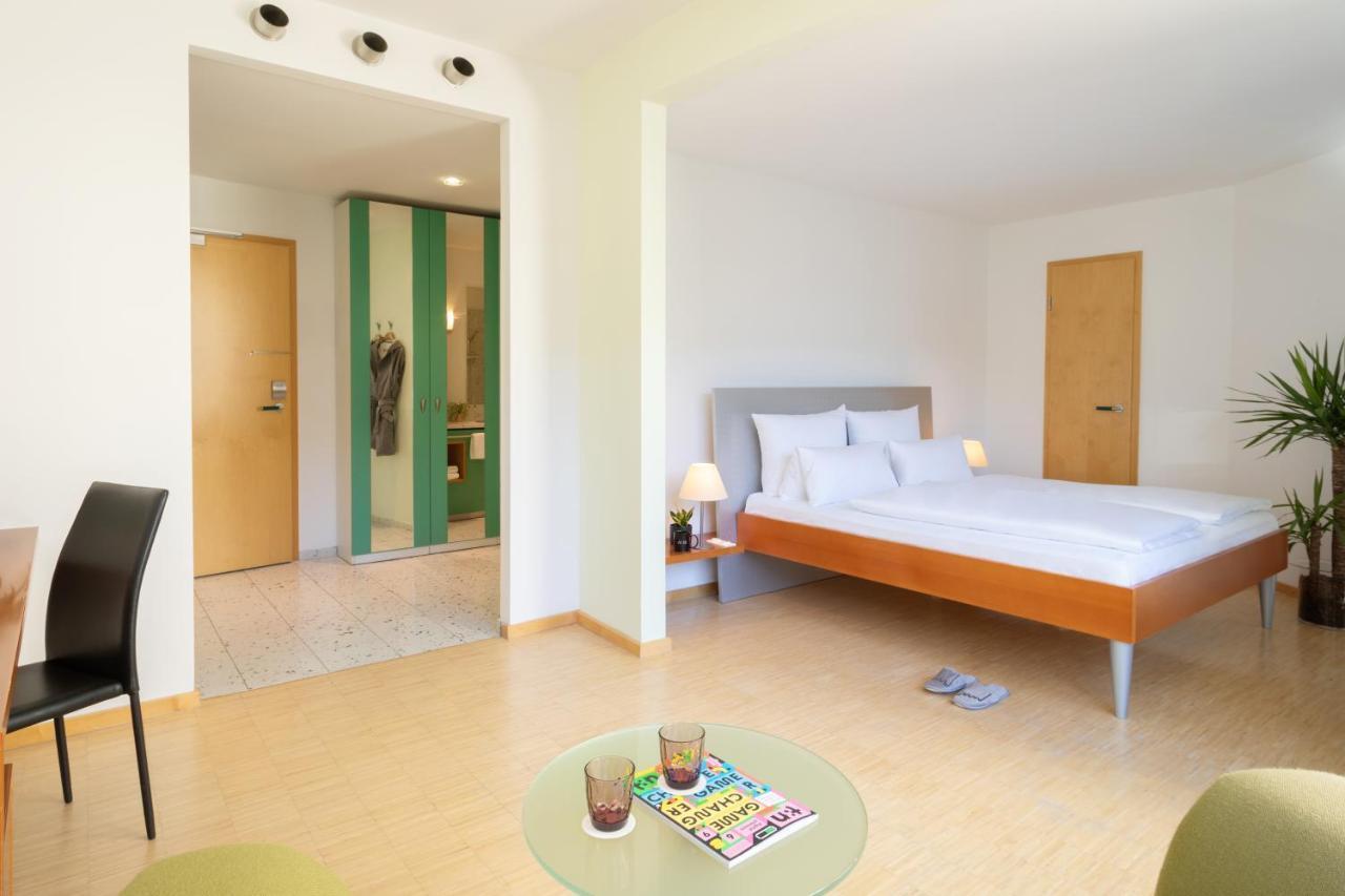 Four Munich Neue Messe Hotel Ашхайм Екстериор снимка