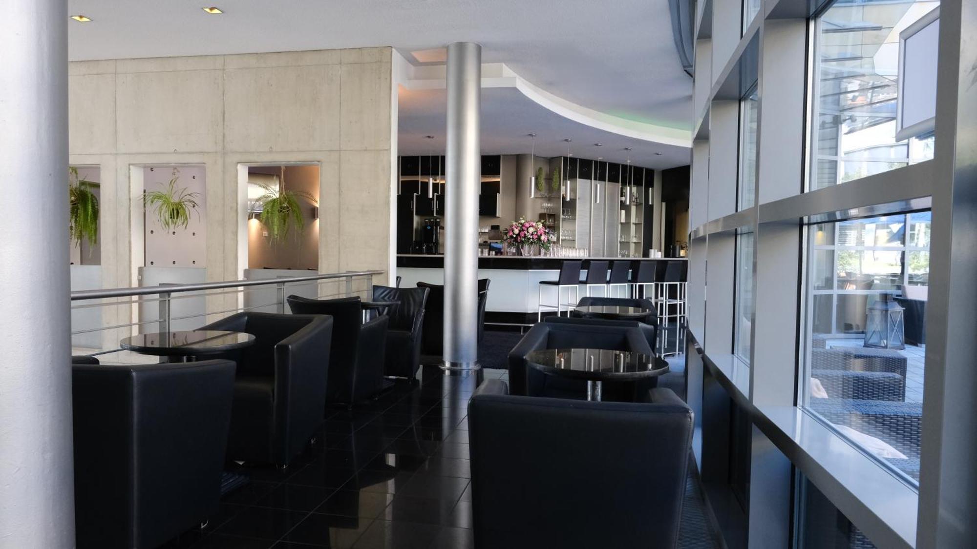 Four Munich Neue Messe Hotel Ашхайм Екстериор снимка