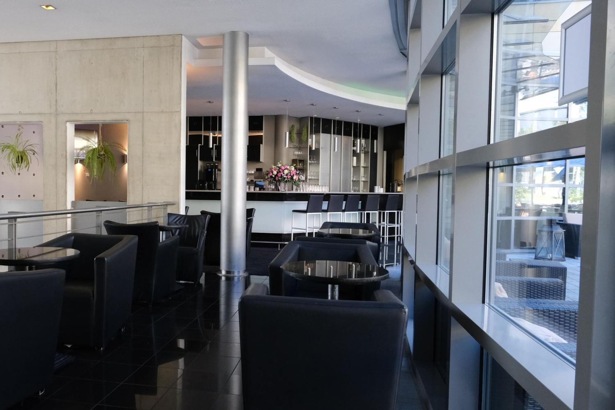Four Munich Neue Messe Hotel Ашхайм Екстериор снимка
