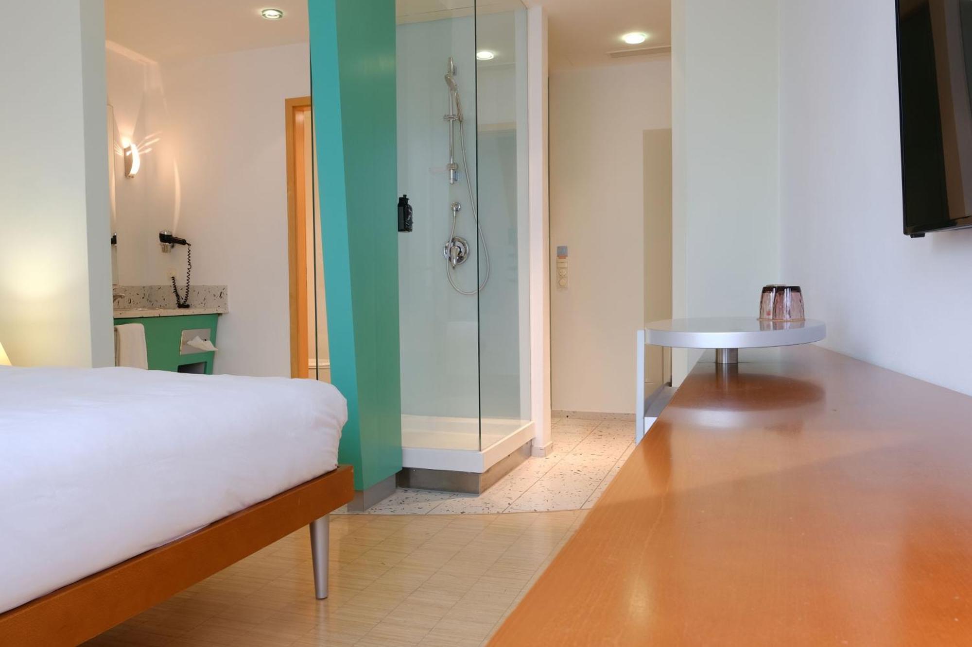 Four Munich Neue Messe Hotel Ашхайм Екстериор снимка